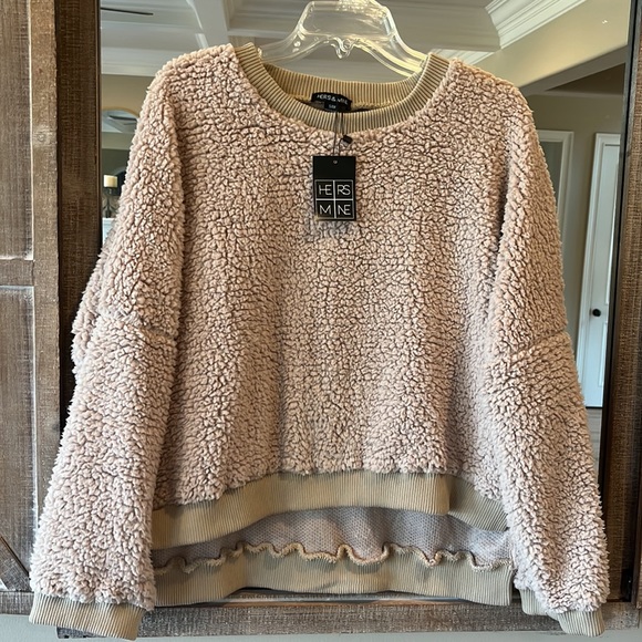 Oversized Fluffy Cozy Light Tan Pullover Boutique Hers & Mine High Low New - Picture 4 of 11